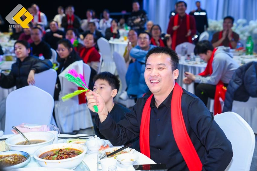 倍头条 | 同心聚力新征程 老子有钱lzyq882023年会盛典圆满进行！